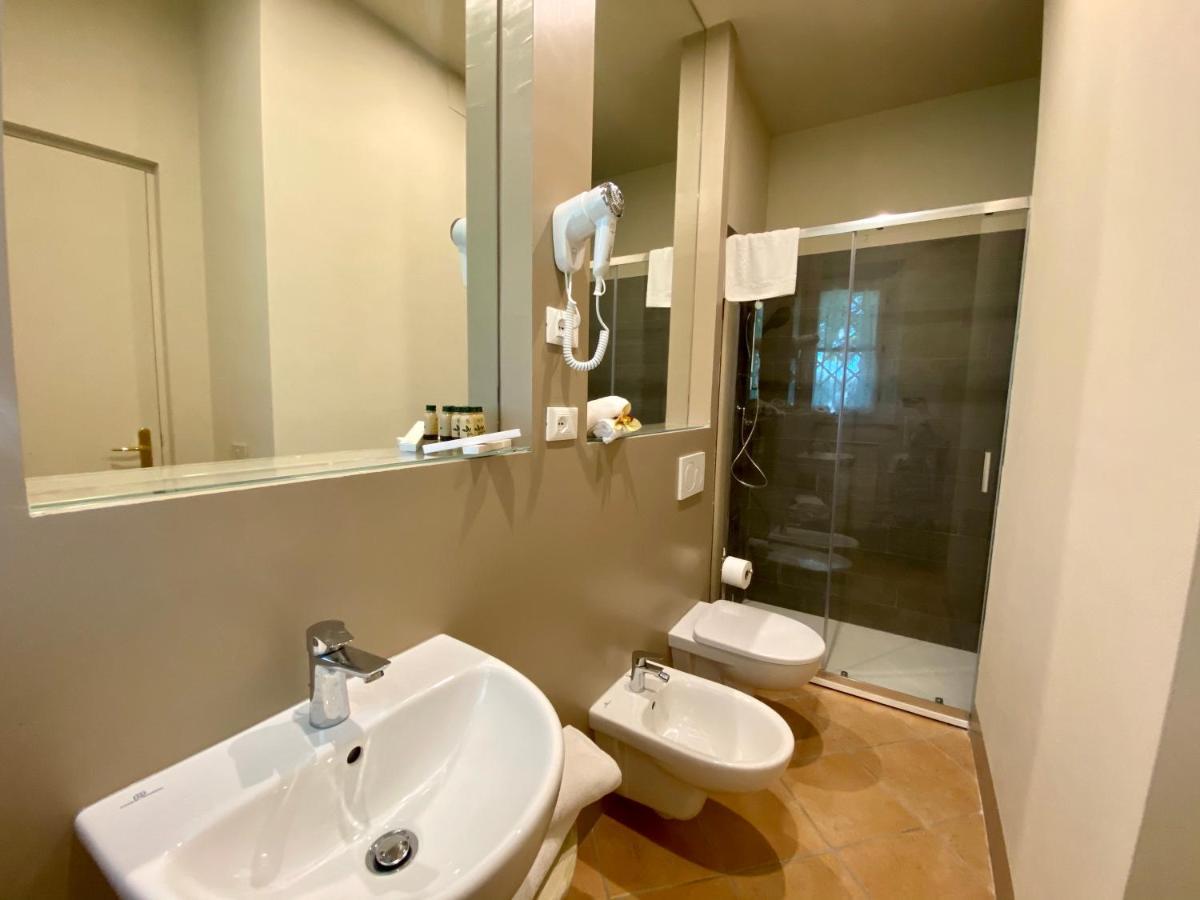 Double or Twin Room,1005970324:JPEG