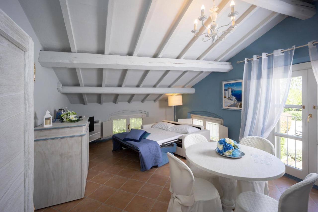 Family Room Private Bathroom