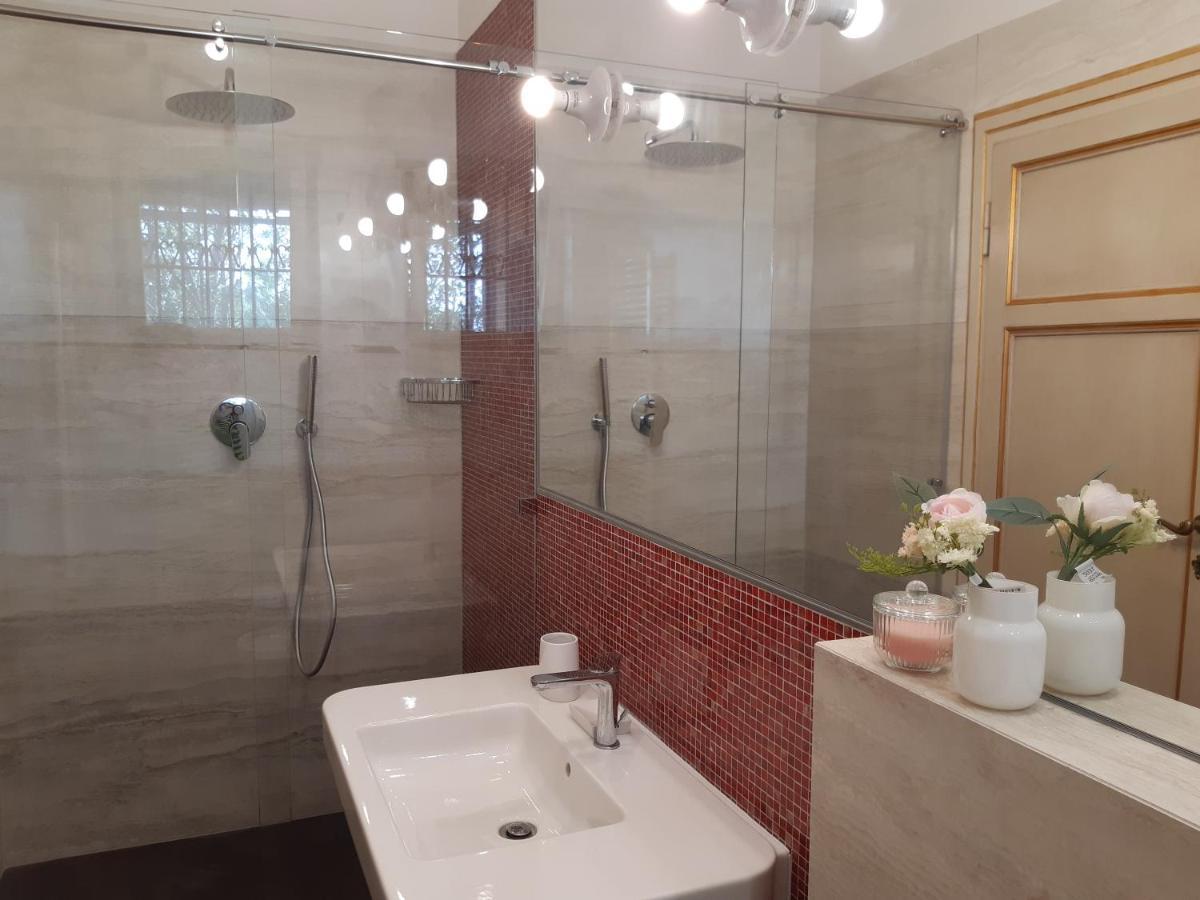 Deluxe Double Room with Extra Bed