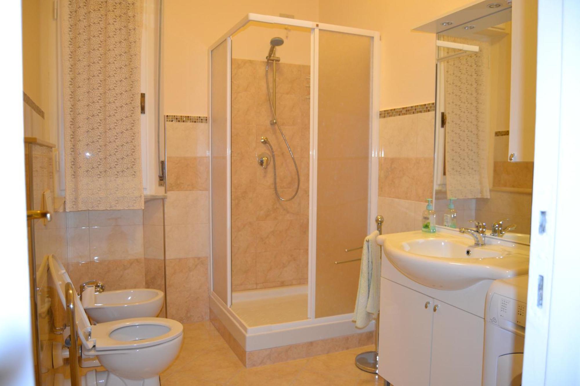 Habitación Individual con baño compartido