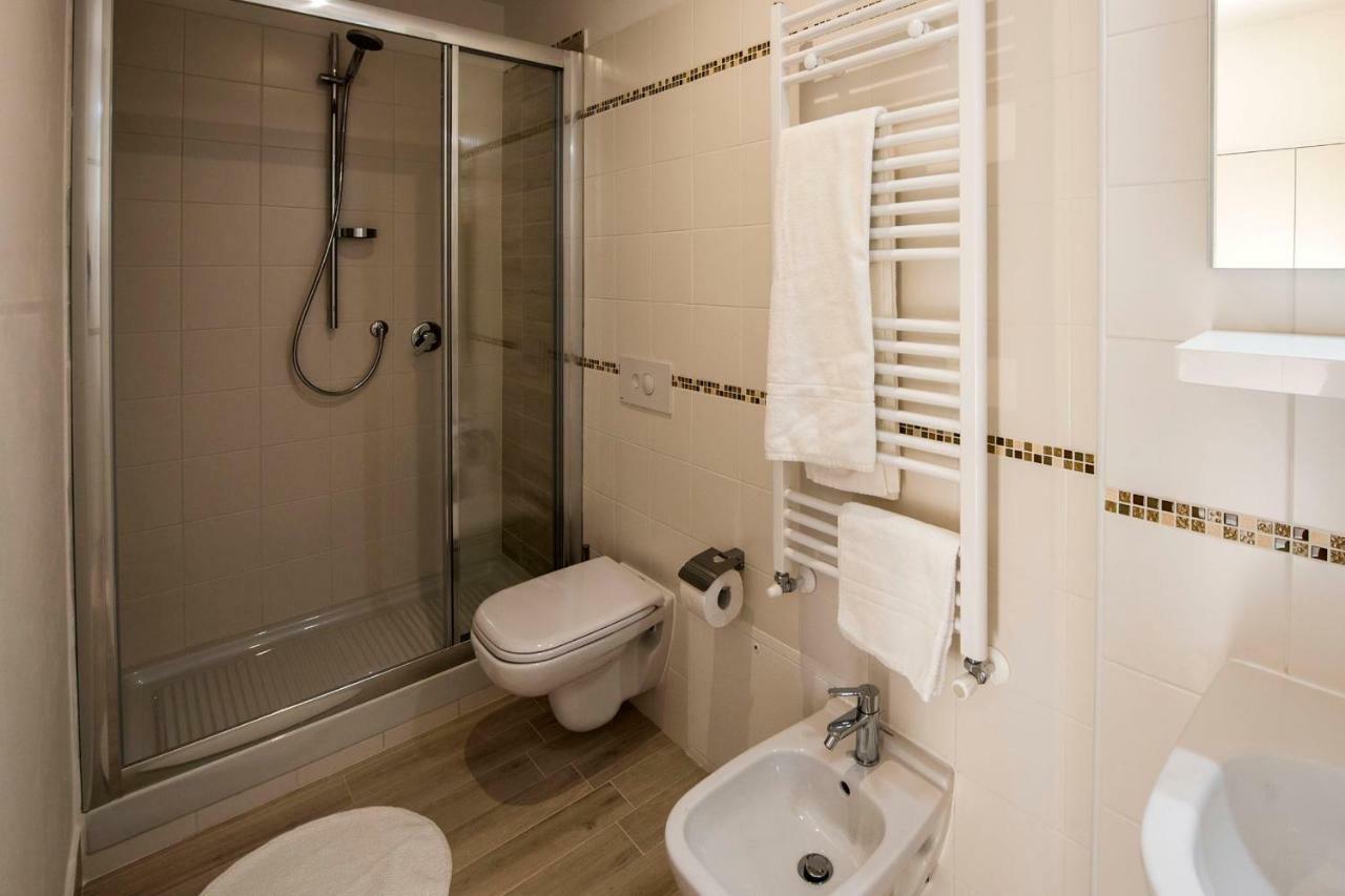 Double or Twin Room with Private Bathroom