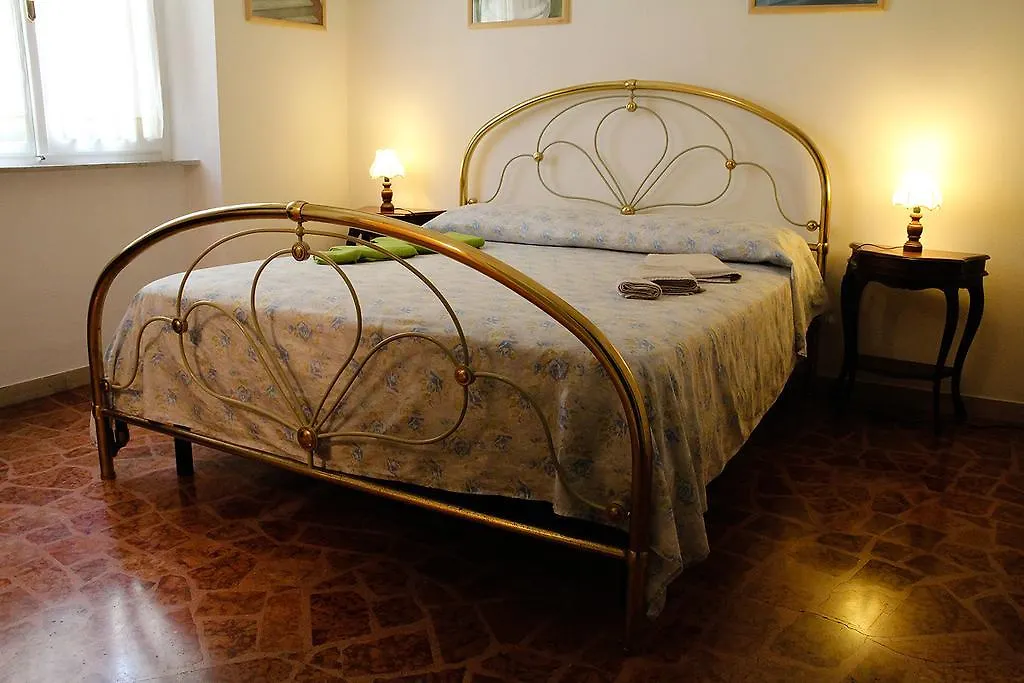 Cisanello Guesthouse-1