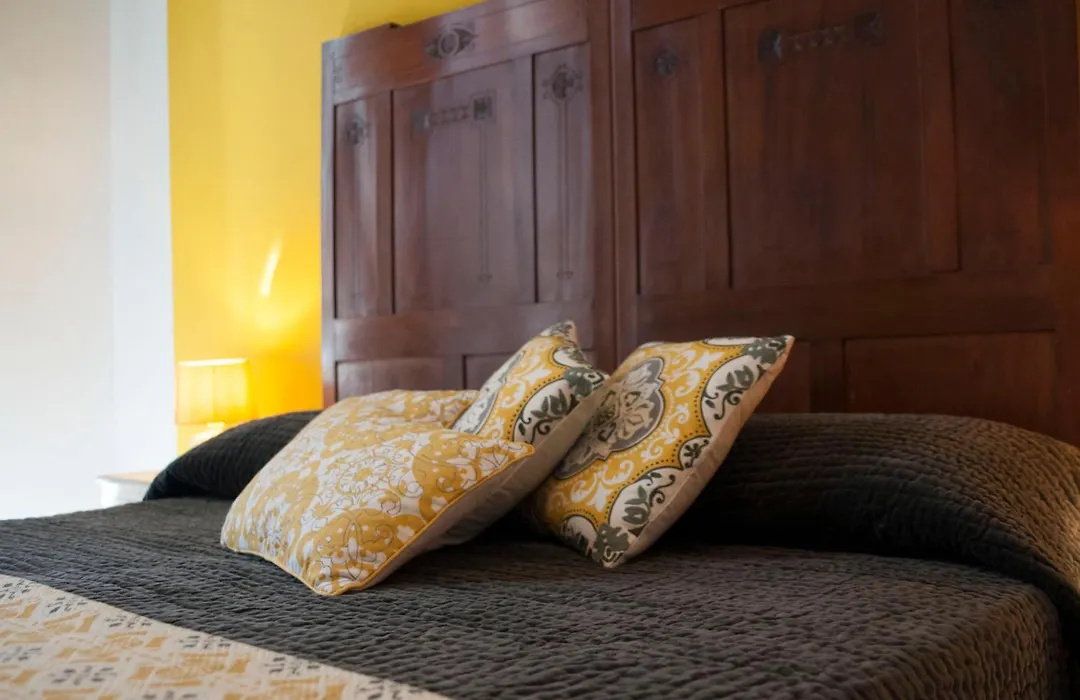 Retro B&B-1