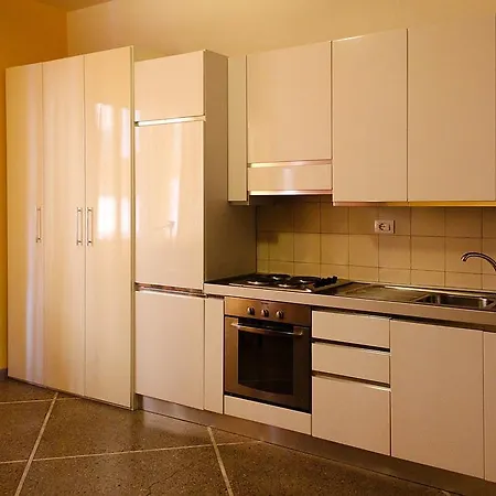 Guesthouse Stazione Pisa Centro-2